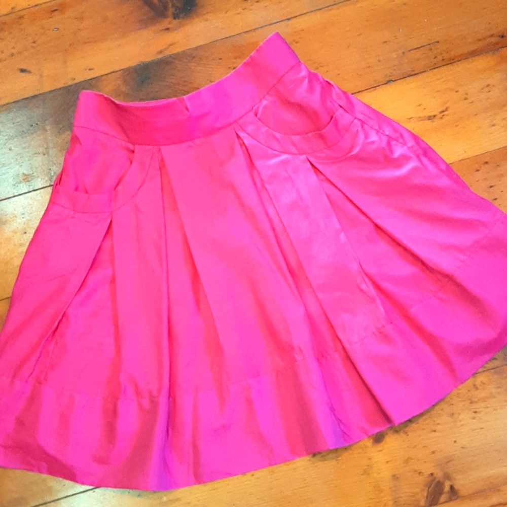 Ali Ra Barbie pink pleated circle skirt.